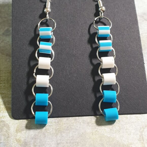 Blue White Chain Link Dangle Earrings Team Boy Baby Reveal Silver Tone Hooks - Picture 2 of 4